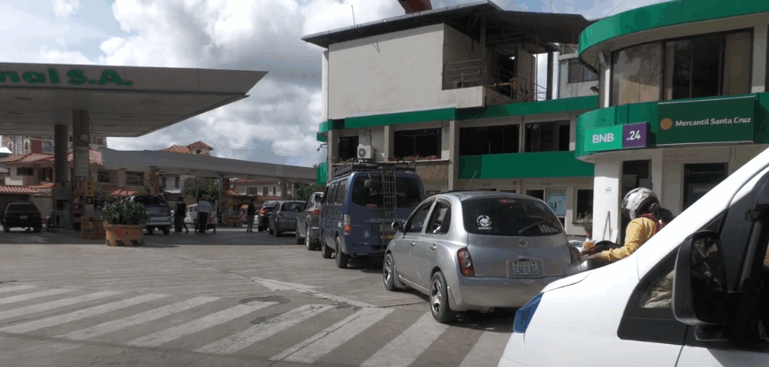 YPFB Y ANH ASEGURAN QUE DISTRIBUCIÓN DE CARBURANTES ES NORMAL