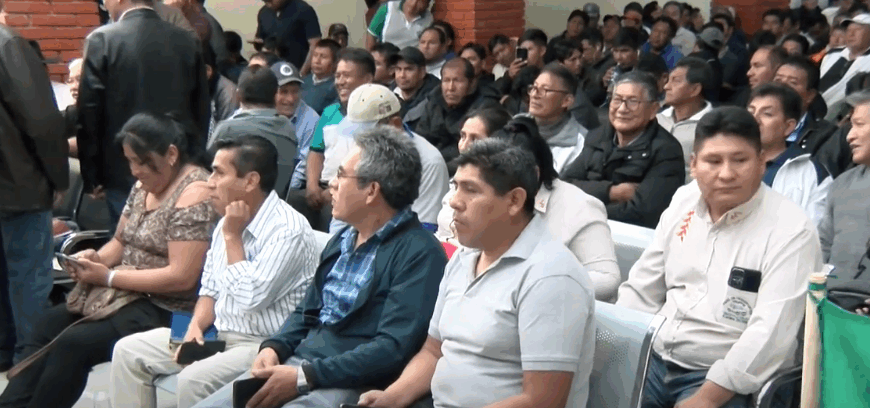 TRANSPORTE ALISTA MOVILIZACIONES ANTE OÍDOS…