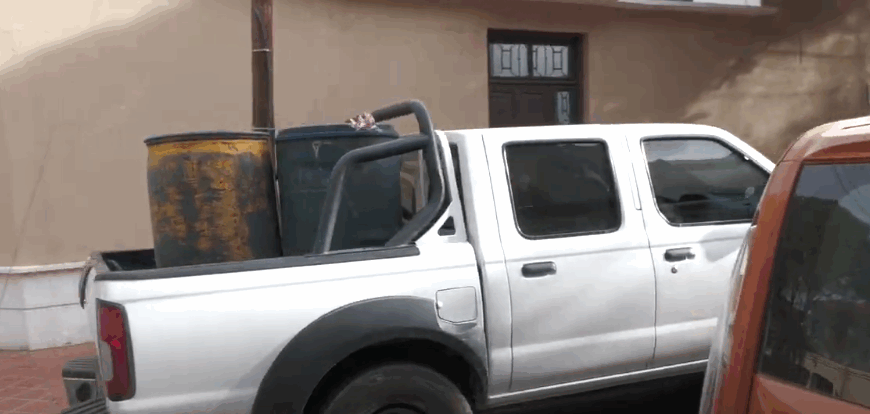DESCUBREN GALPÓN DONDE SE ACOPIABA DIÉSEL PARA…