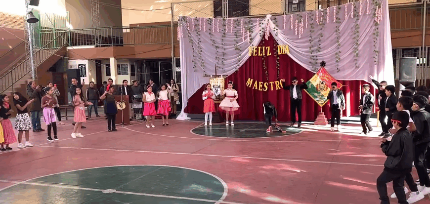 MAESTROS DICEN QUE EN EL PASADO ERA FÁCIL EDUCAR