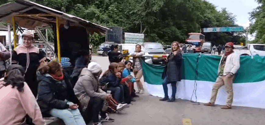 LEVANTAN BLOQUEOS EN BERMEJO Y…