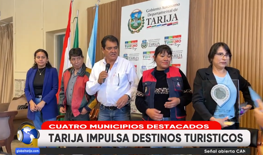 MONTES ENTREGÓ RECONOCIMIENTOS A MUNICIPIOS LÍDERES EN TURISMO