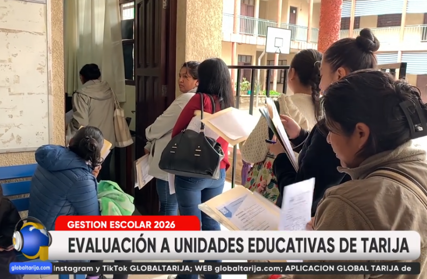 PADRES SE QUEJAN POR MAL&hellip;