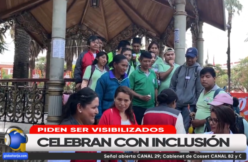 PERSONAS CON DISCAPACIDAD PREPARAN ACTIVIDADES POR SAN VALENTÍN