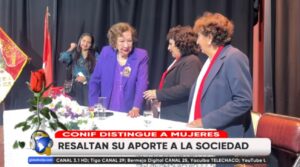 MUJER